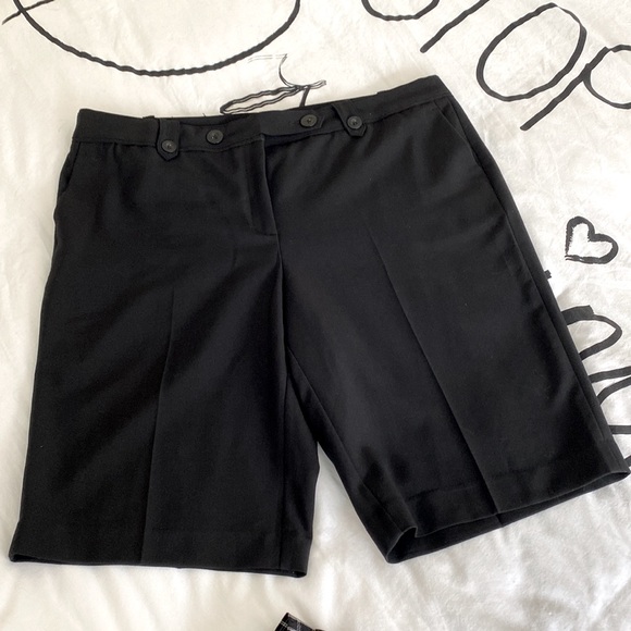 Shorts and Pants Size 18 - Picture 8 of 10